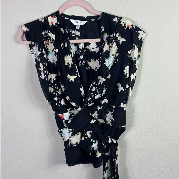 Joie Ashlene Silk Blend Floral Wrap Short Sleeve Top Blouse size XXS - Picture 4 of 11